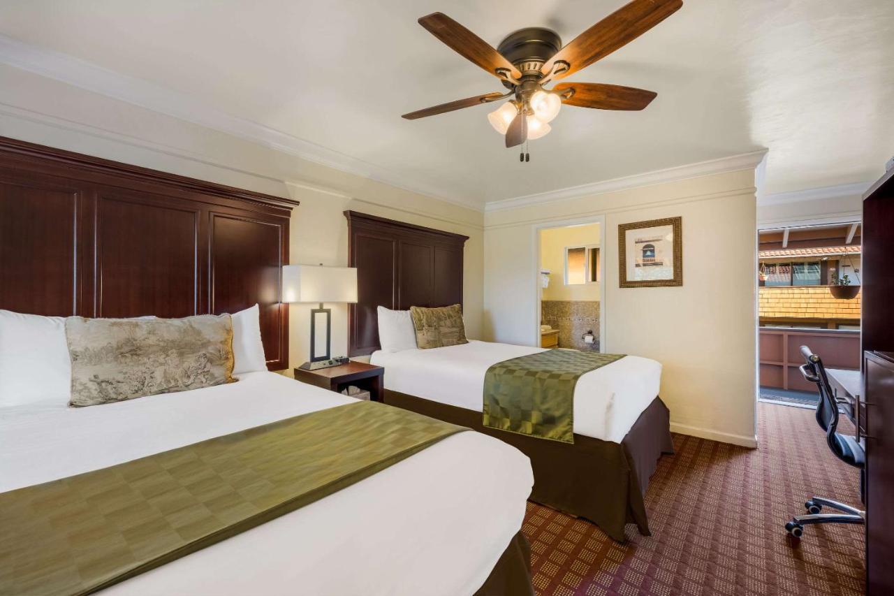 Clarion Collection Carmel Oaks Inn Экстерьер фото
