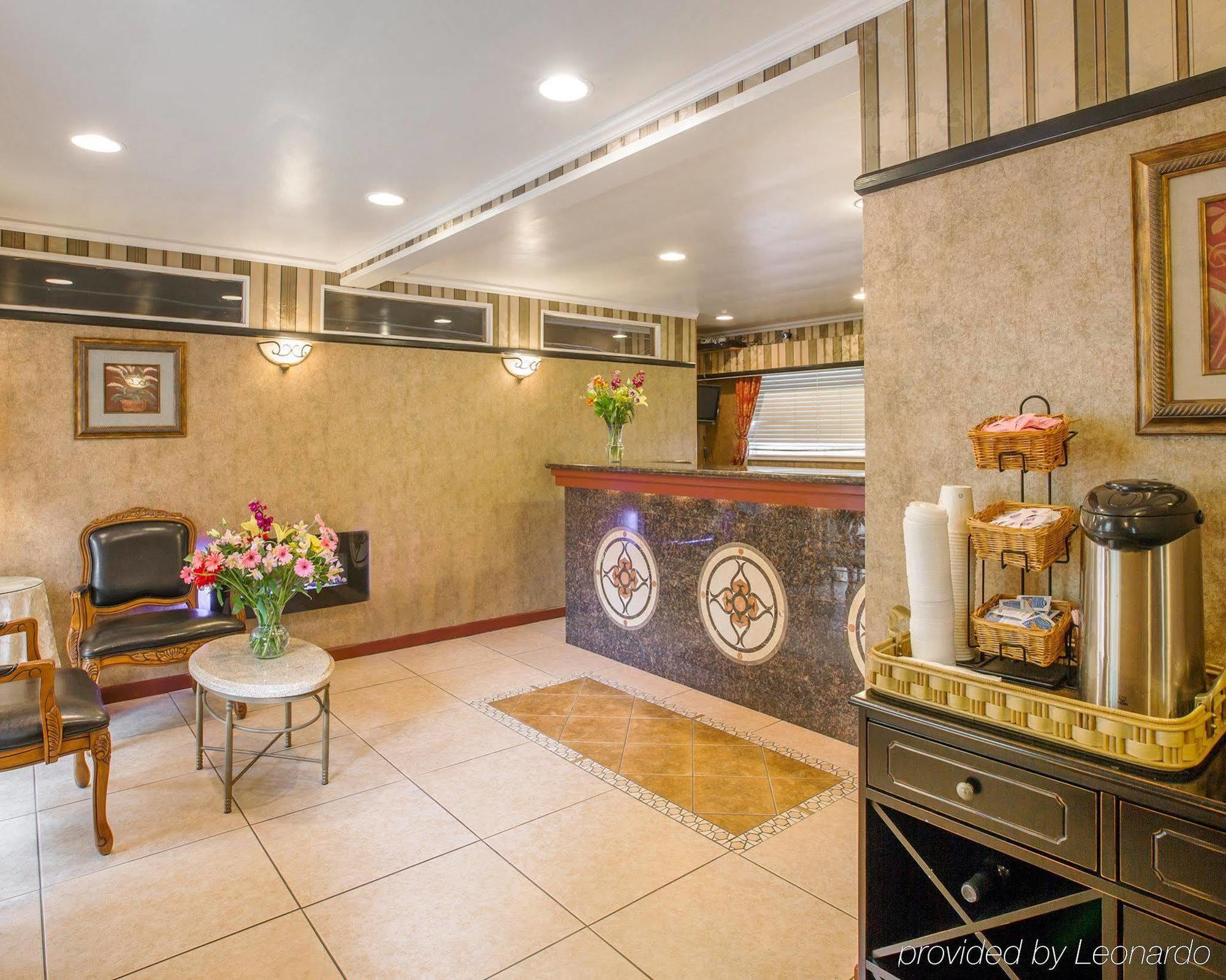 Clarion Collection Carmel Oaks Inn Экстерьер фото
