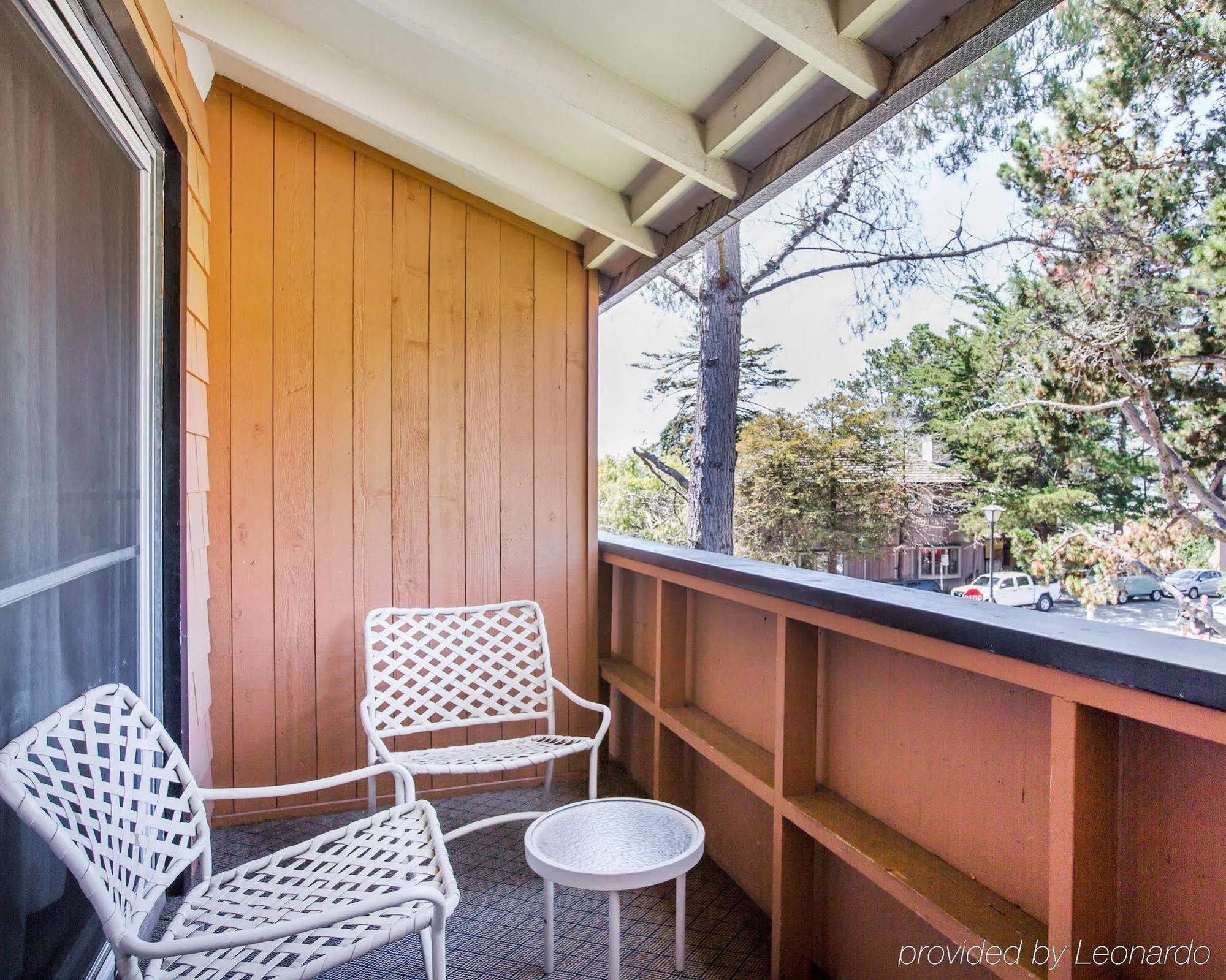 Clarion Collection Carmel Oaks Inn Экстерьер фото